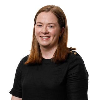 Ms. Niamh Lynch