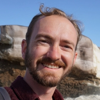 Dr. Pete Akers