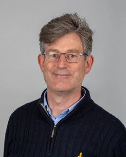 Dr. Graham Mc Mullin
