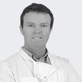 Dr. Martin Barr