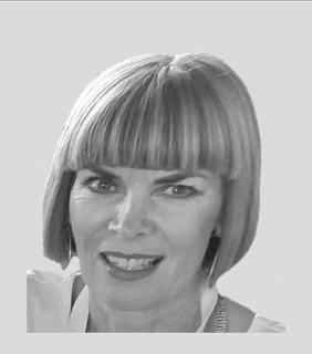 Marianne Crowley