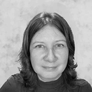Dr. Iryna Mazhak