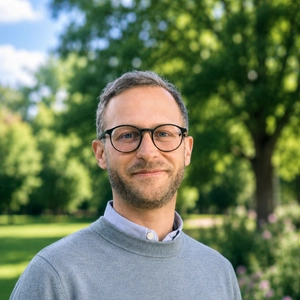 Dr. Christian Glaessel