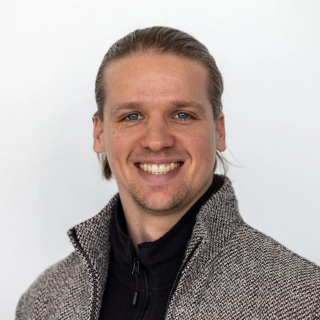 Dr. Marco Seegers