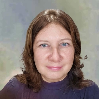 Dr. Iryna Mazhak