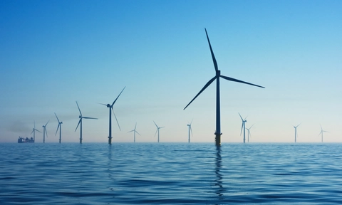 National economies recover faster when countries are powered by renewable energy