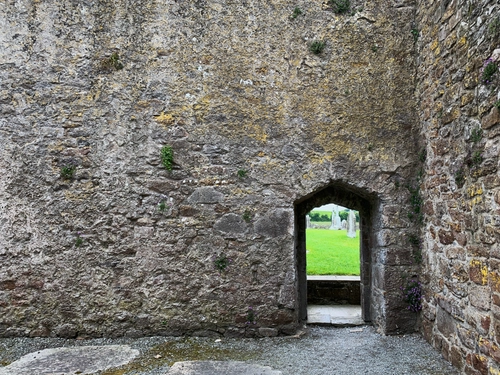 An image of a ruin