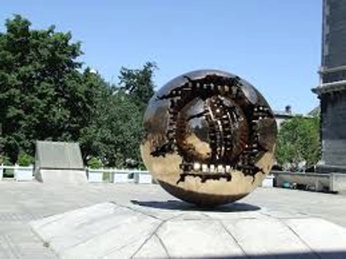 Mental Ball Sculpture: Trinity College Dublin