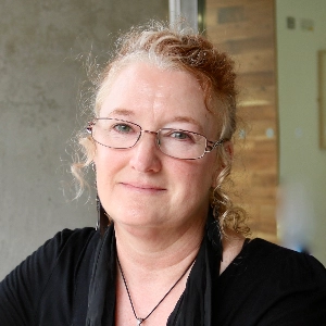 Lynn Mills