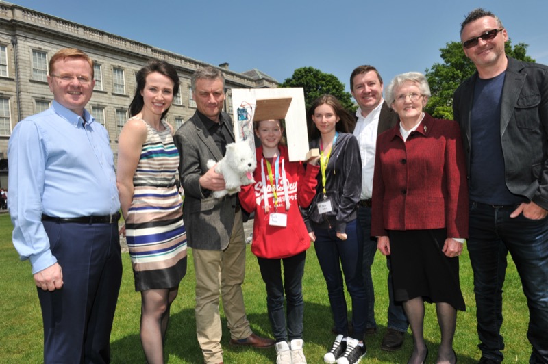 Pictured at the showcase, from left to right, are Liam McLoughlin, Bank Of Ireland, Professor Arlene O'Neill, Director of the Trinity Walton Club, Dr Patrick Prendergast, Provost of Trinity, 'Alphas' Daniele Power and Tess Loftus, David Tighe, Bank Of Ireland, Marian Woods, daughter of Ernest Walton, and Philip Moynagh, Internet of Things, Intel.