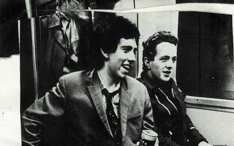 The Clash's Mick Jones & Joe Strummer.