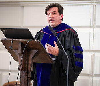 Image of Professor Sven Vanneste giving his Inaugural Lecture
