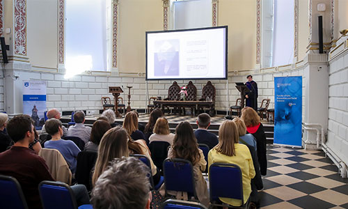 Image of Professor Sven Vanneste giving his Inaugural Lecture