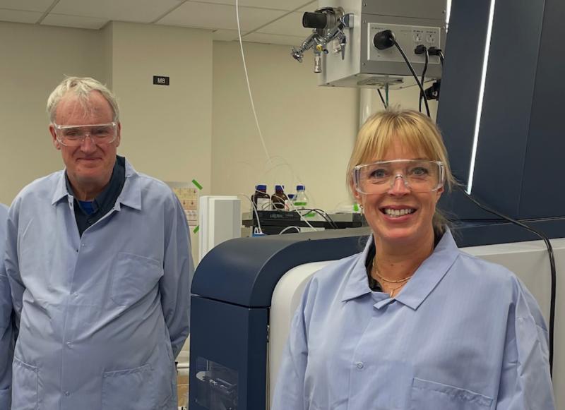 Prof. Luke O'Neill and Dr Eva Palsson McDermott in the lab in Trinity. Image: Dr Eva Palsson McDermott.