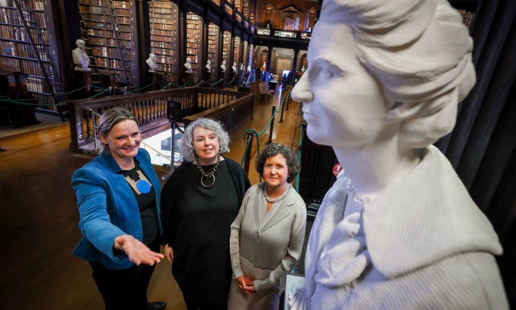 Rosalind Franklin sculpture