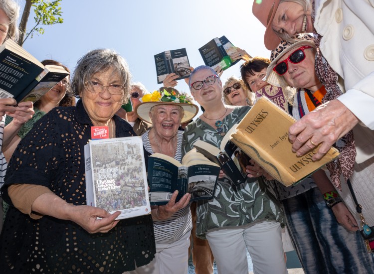 Group of people with copies of Ulysses