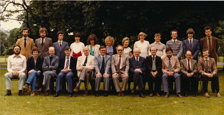Image of the 1983 School of Physics class photo