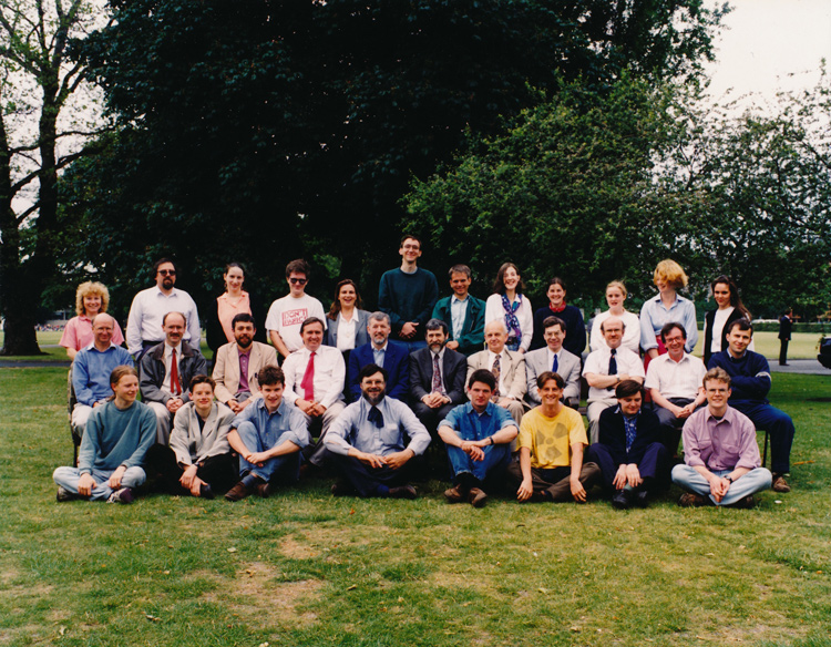 Image of the 1994 School of Physics class photo