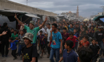 Palestinian's celebrating news of the ceasefire. Photo credit: Alamy from thejournal.ie