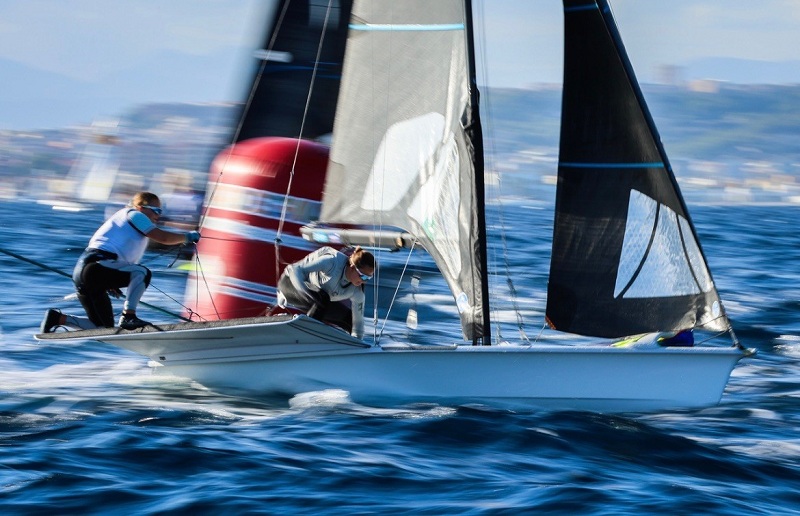 Erin McIlwaine & Ellen Barbour sailing photo