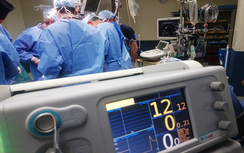 Severe-COVID patients risk an increase in mortality rate when cared for outside of an ICU