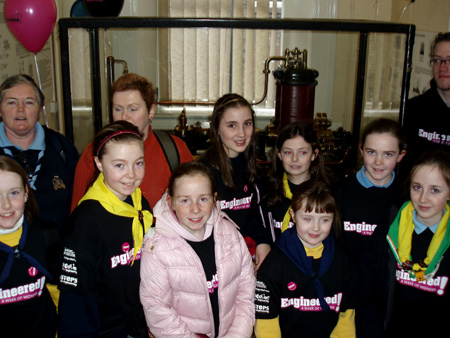 Irish girl guides from howth at tcd on the engineered! a week of wonder treasure hunt