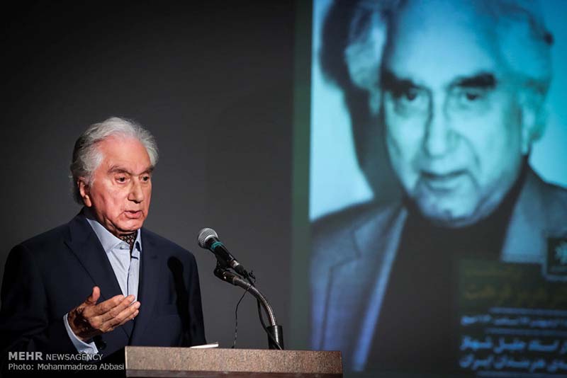Photo: Hormoz Farhat speaks at a ceremony organized by the Iranian Artists Forum on May 1, 2018 to honour the composer for his professional career. (Mehr/ Mohammadreza Abbasi)