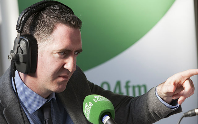 Craoladh clár RTÉ Raidió na Gaeltachta Cormac ag a Cúig beo ó Sheomra na Gaeilge i gColáiste na Tríonóide, Baile Átha Cliath, Déardaoin, an 17 Bealtaine.