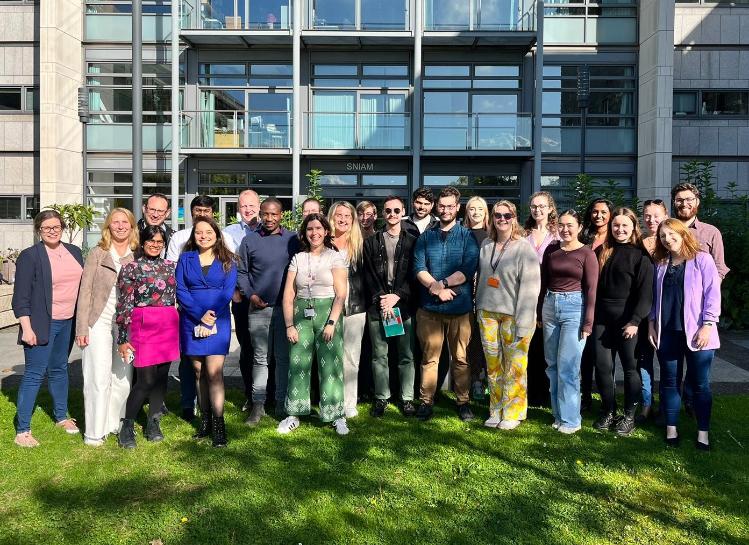 The full team involved in the Current Chemistry Investigators project